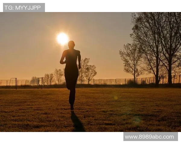 失去左腿的足球明星如何重返赛场与人生巅峰的励志故事